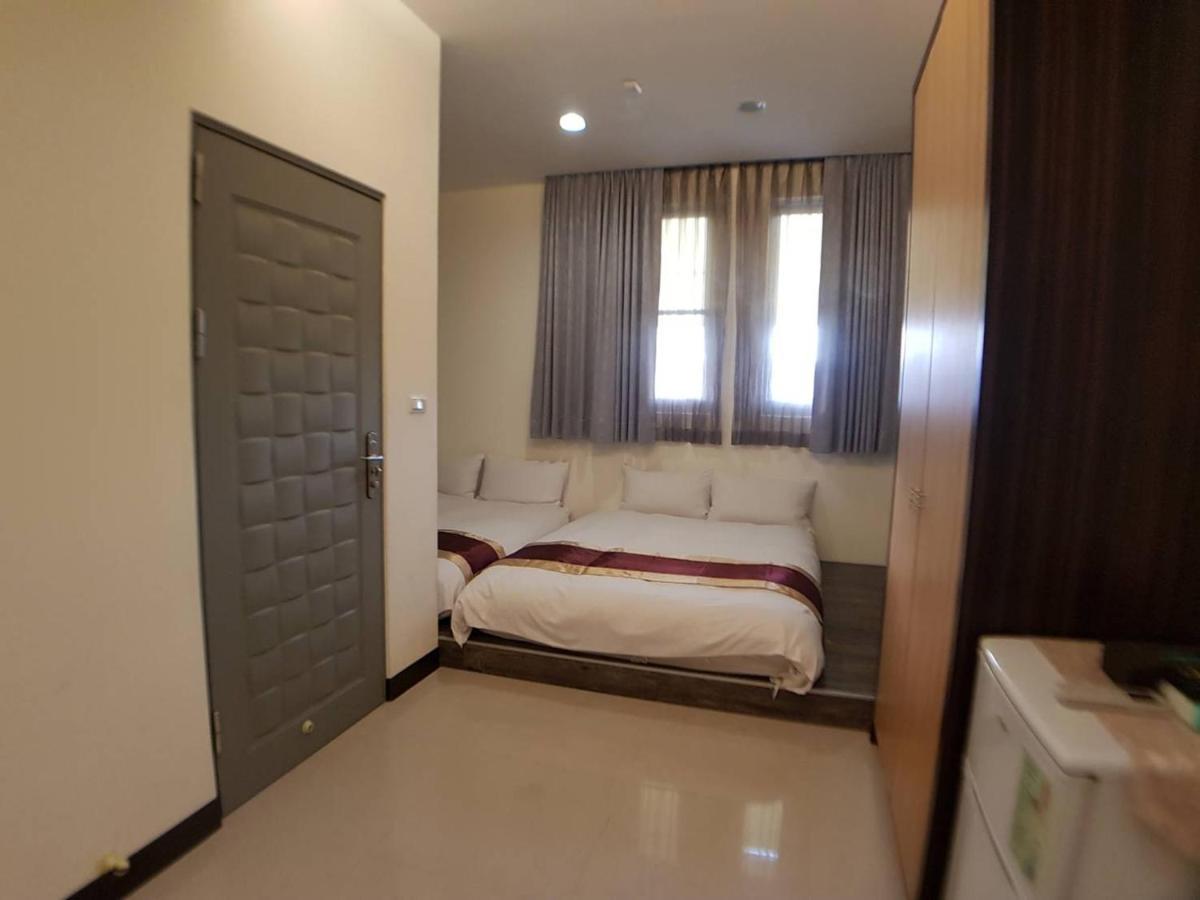 Tainan Yi Zhan Exterior foto